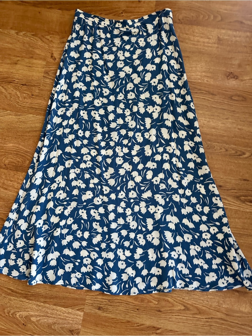 REFORMATION Bea Midi Skirt in Tuli Size 4
